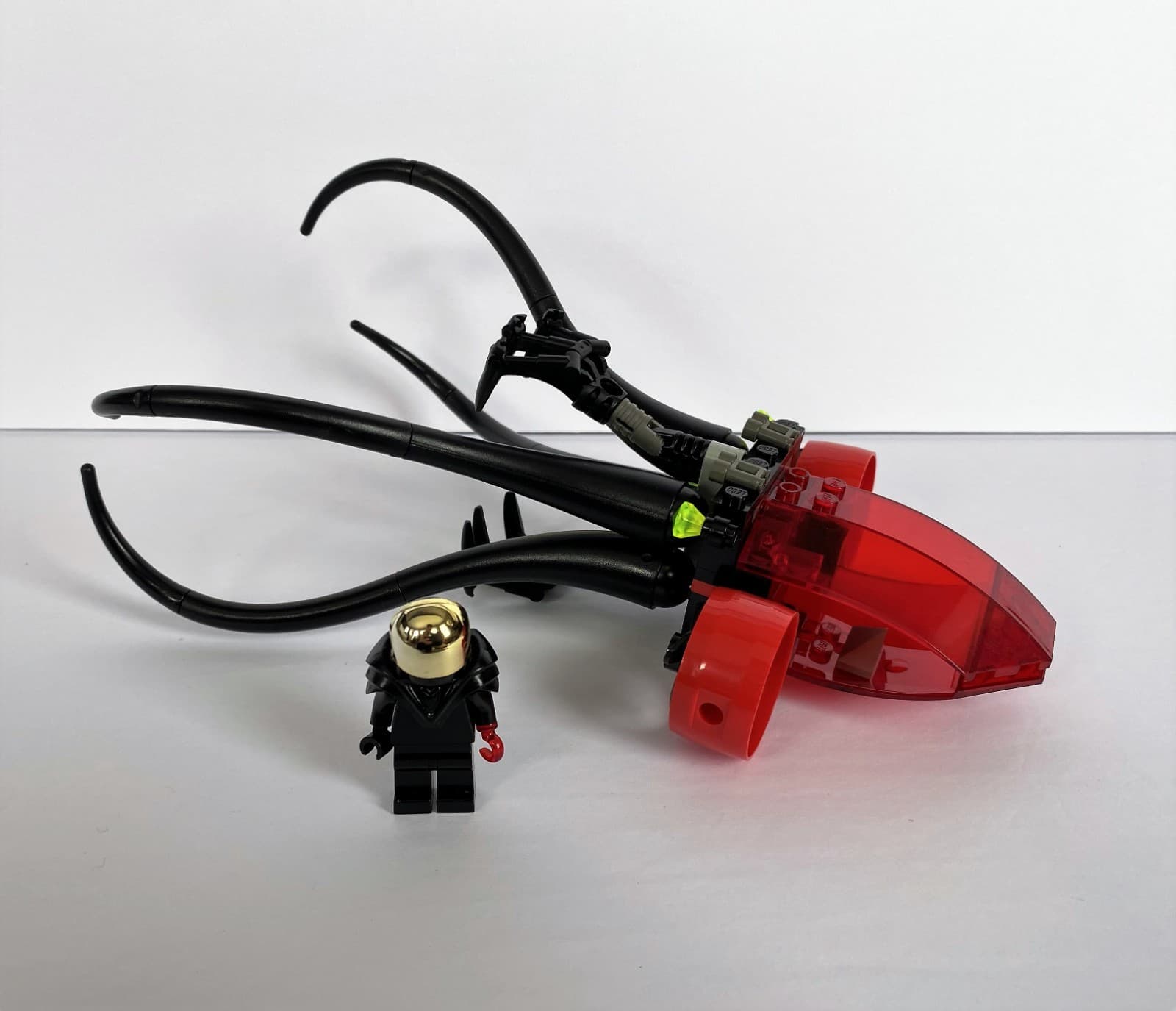 Listing photo for Lego set 4796 Ogel Mutant Squid – 61 Pieces – 1 Minifig – Alpha Team