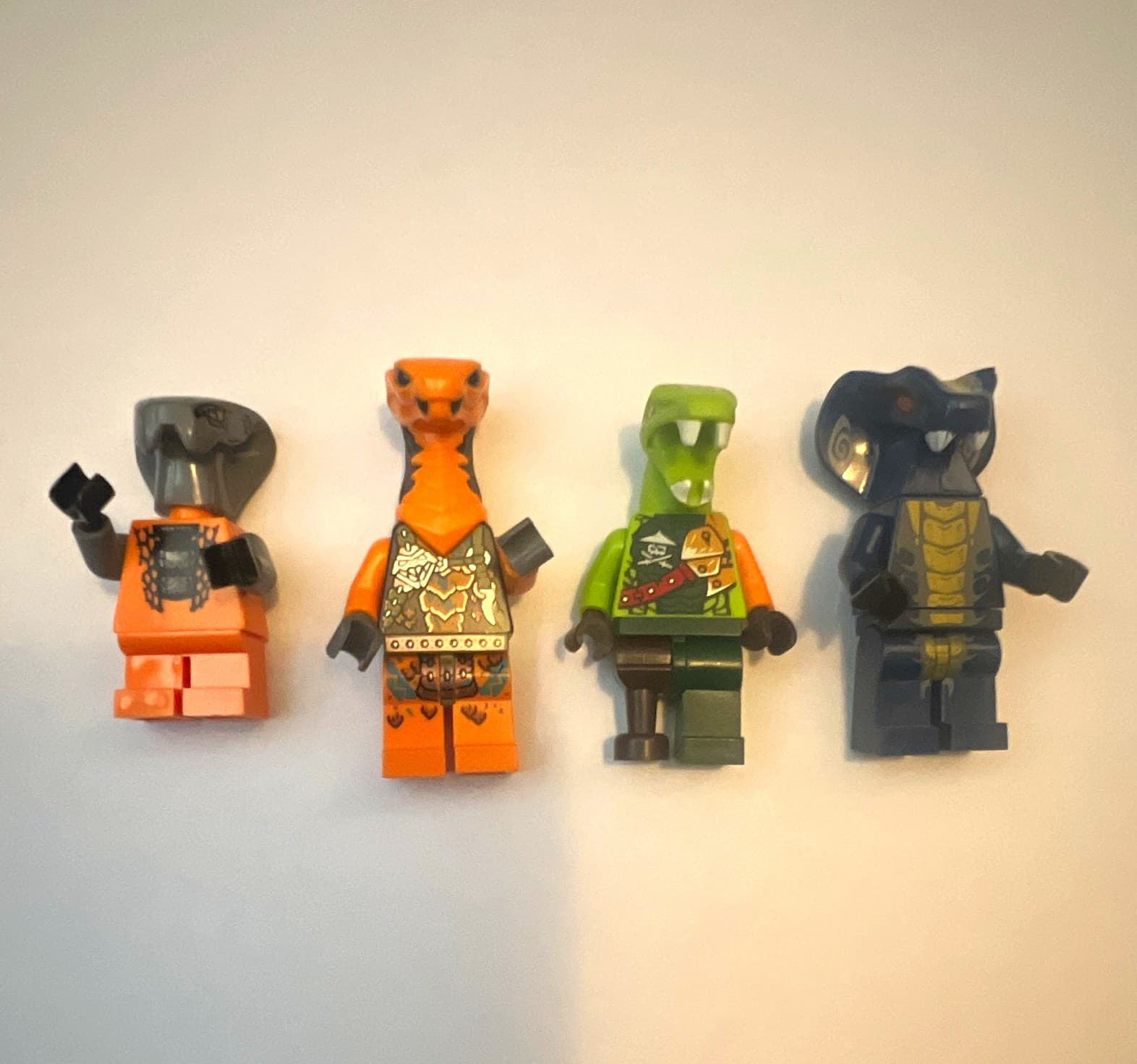 Listing photo for LEGO NINJAGO Serpentine Minifigures Lot of 4 MPN 9450 njo035-038