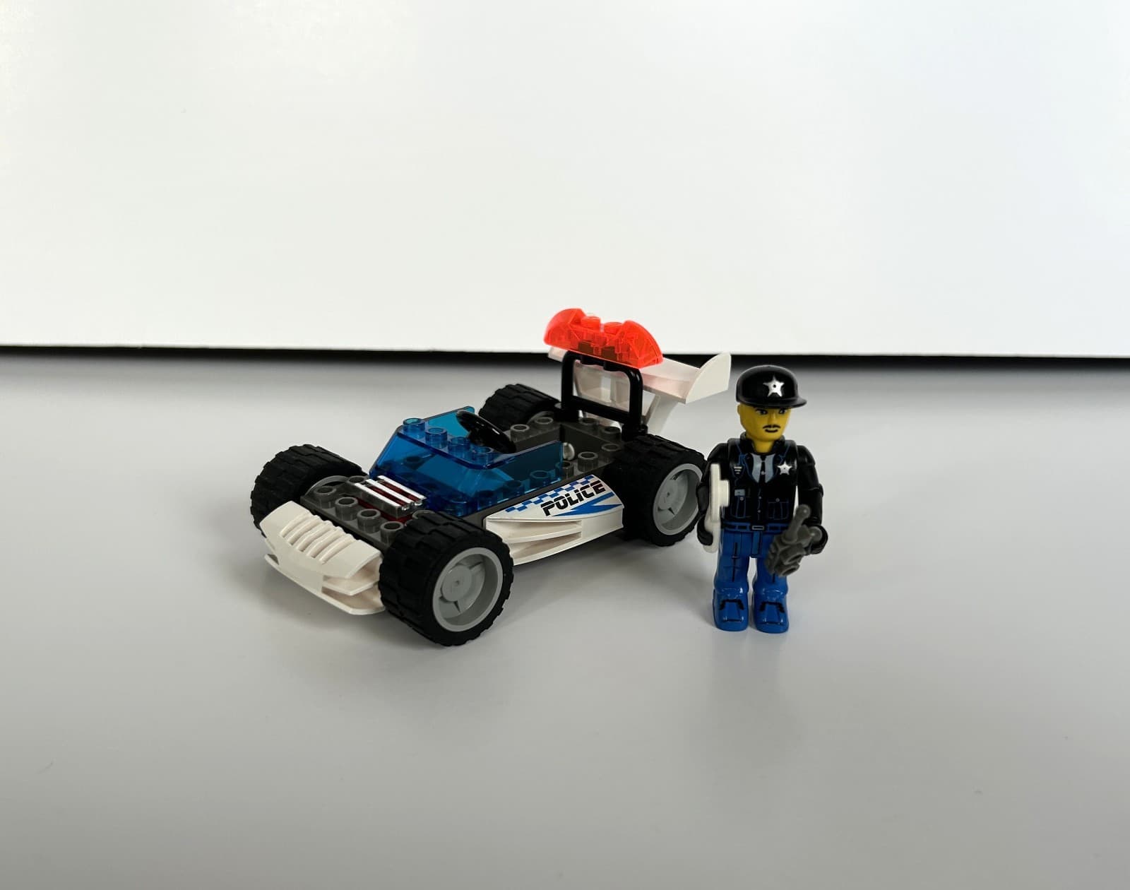 Listing photo for Lego set 4600 Police Cruiser – 23 Pieces – 1 Figure - Jack Stone - Not Complete
