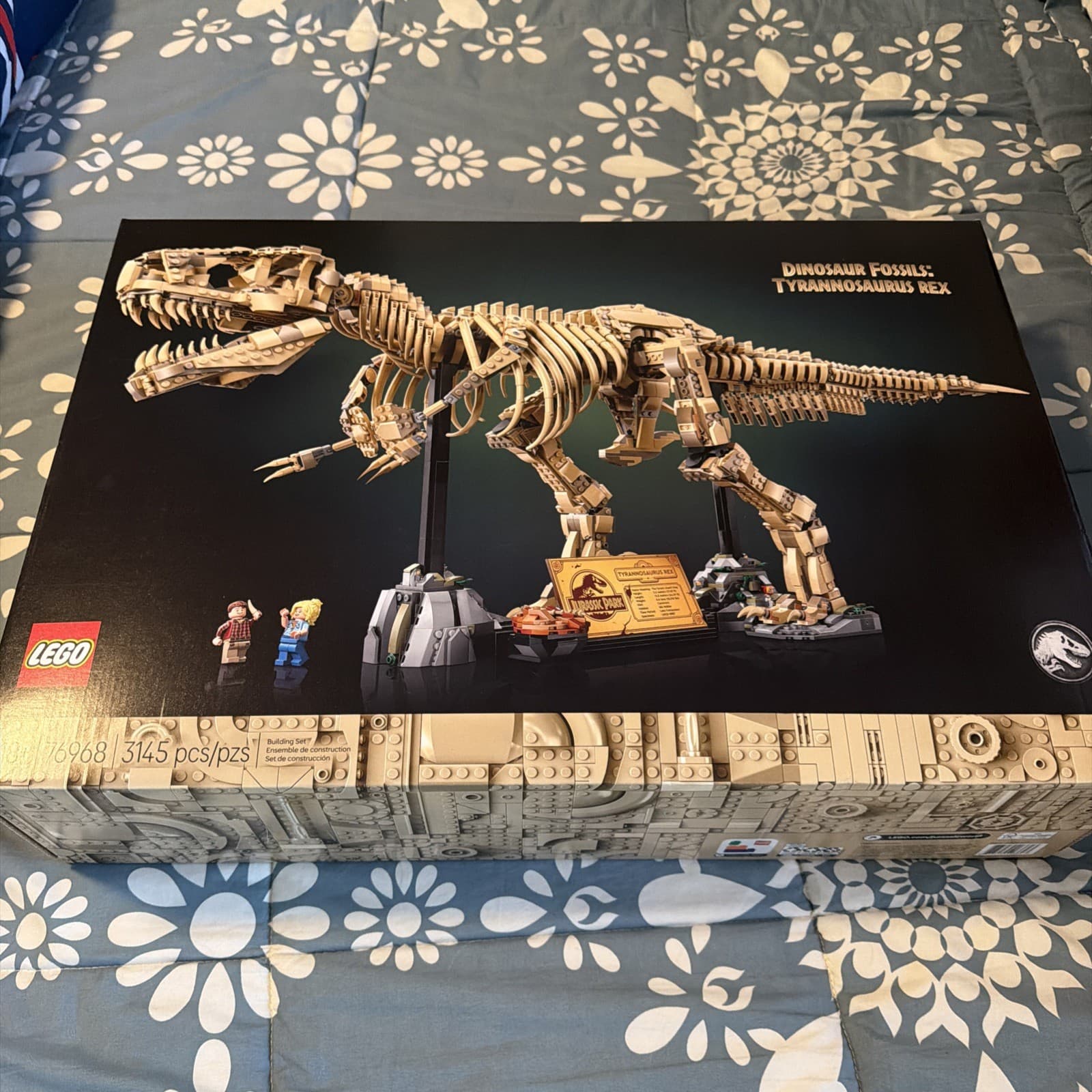 Listing photo for LEGO JURASSIC WORLD DINOSAUR FOSSILS: TYRANNOSAURUS REX 76968 NEW