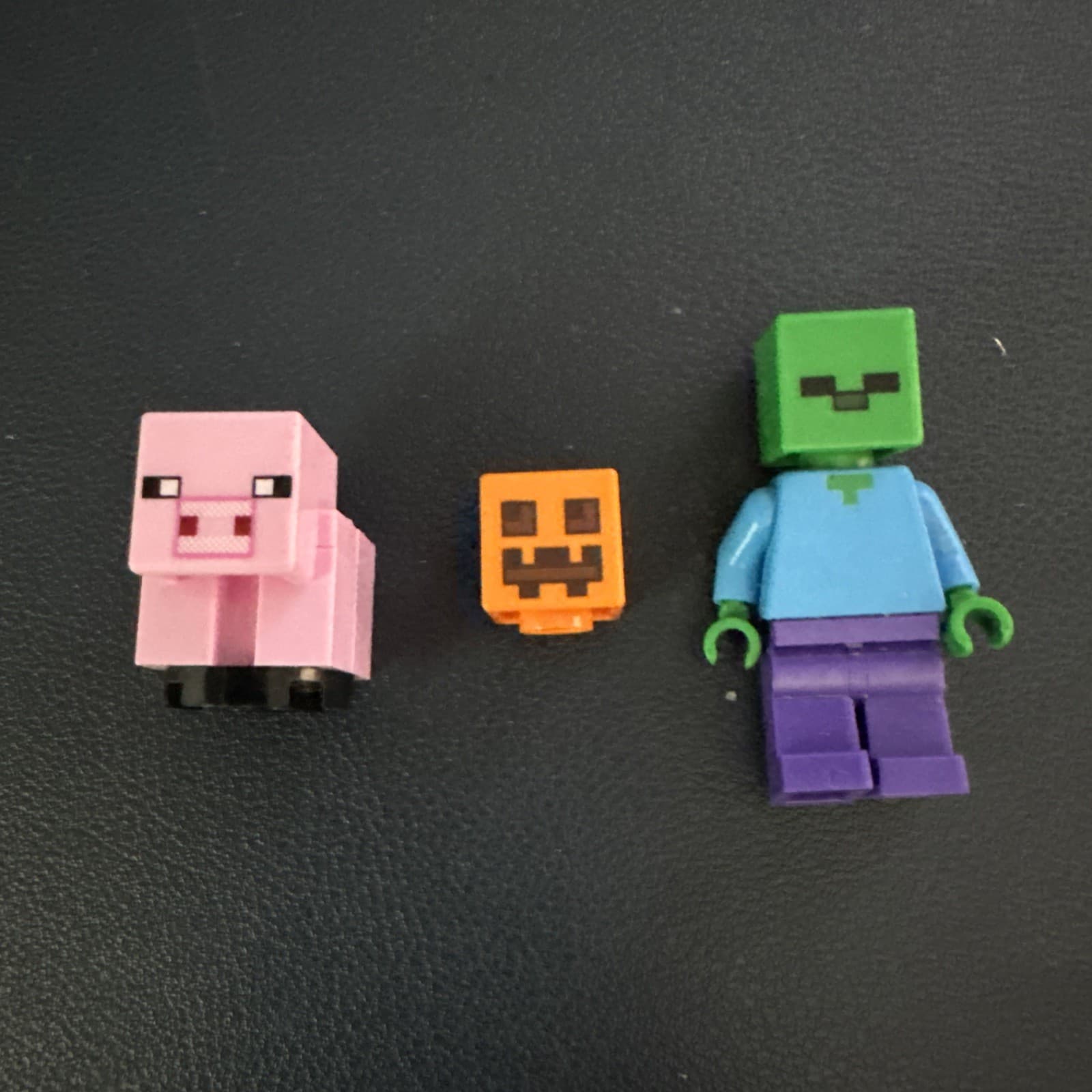Listing photo for LEGO Minecraft Pig, Zombie & Pumpkin Head Minifigure 21123
