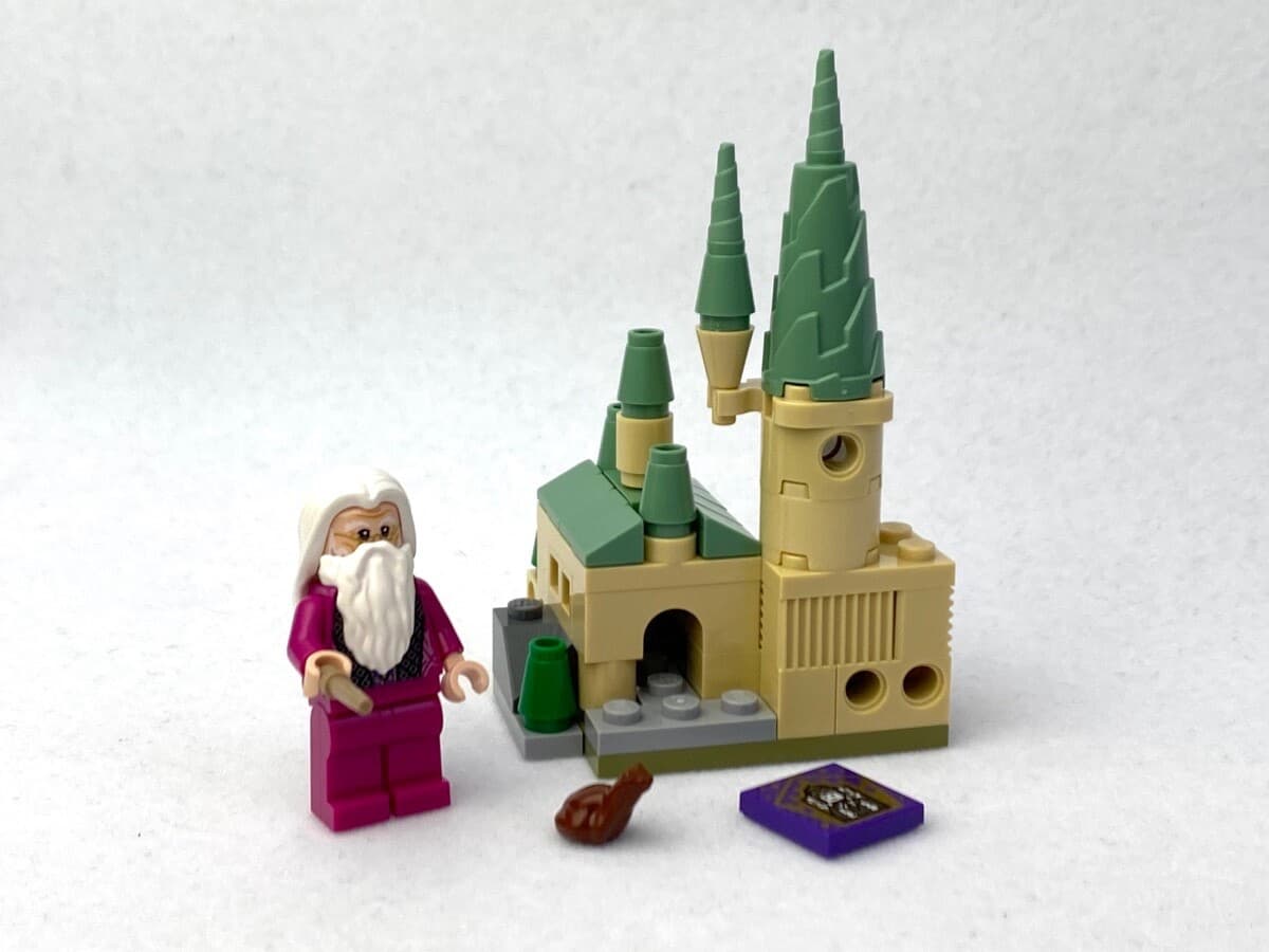 Listing photo for Build Your Own Hogwarts Castle - LEGO Harry Potter - 30435 - Used - Promotional
