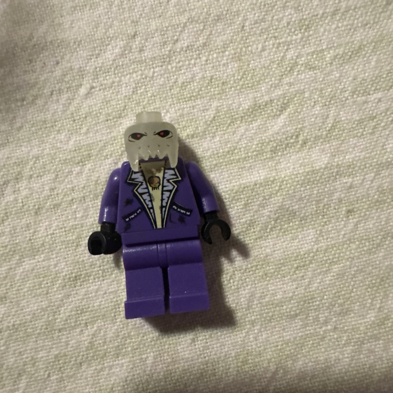 Listing photo for LEGO Star Wars old mini figure