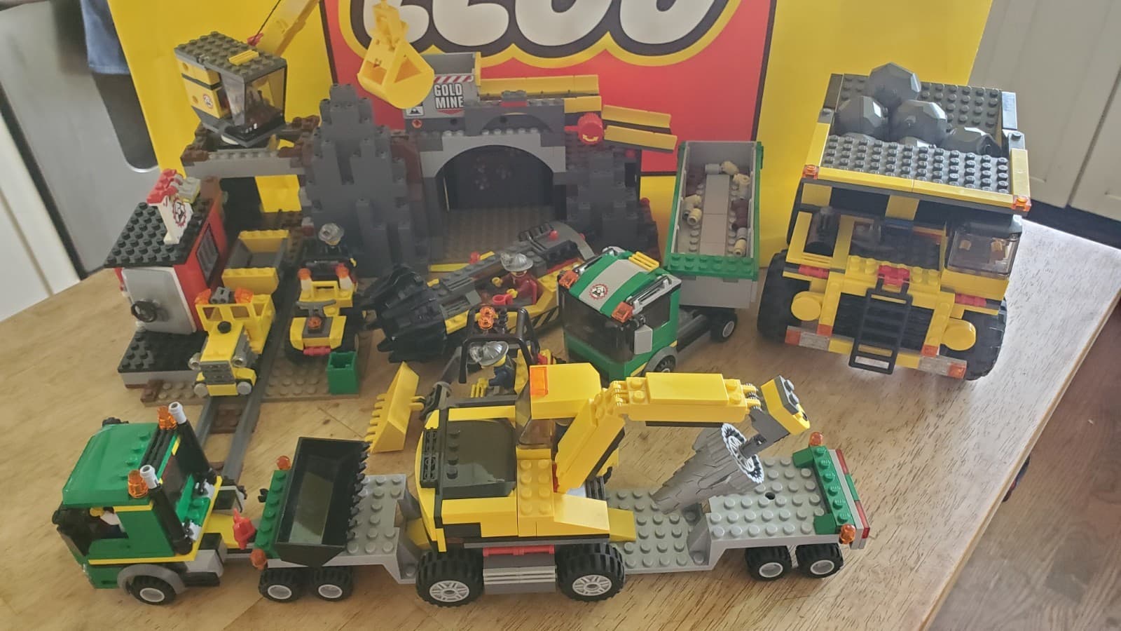 Listing photo for Lego Mining 4202 4203 4204