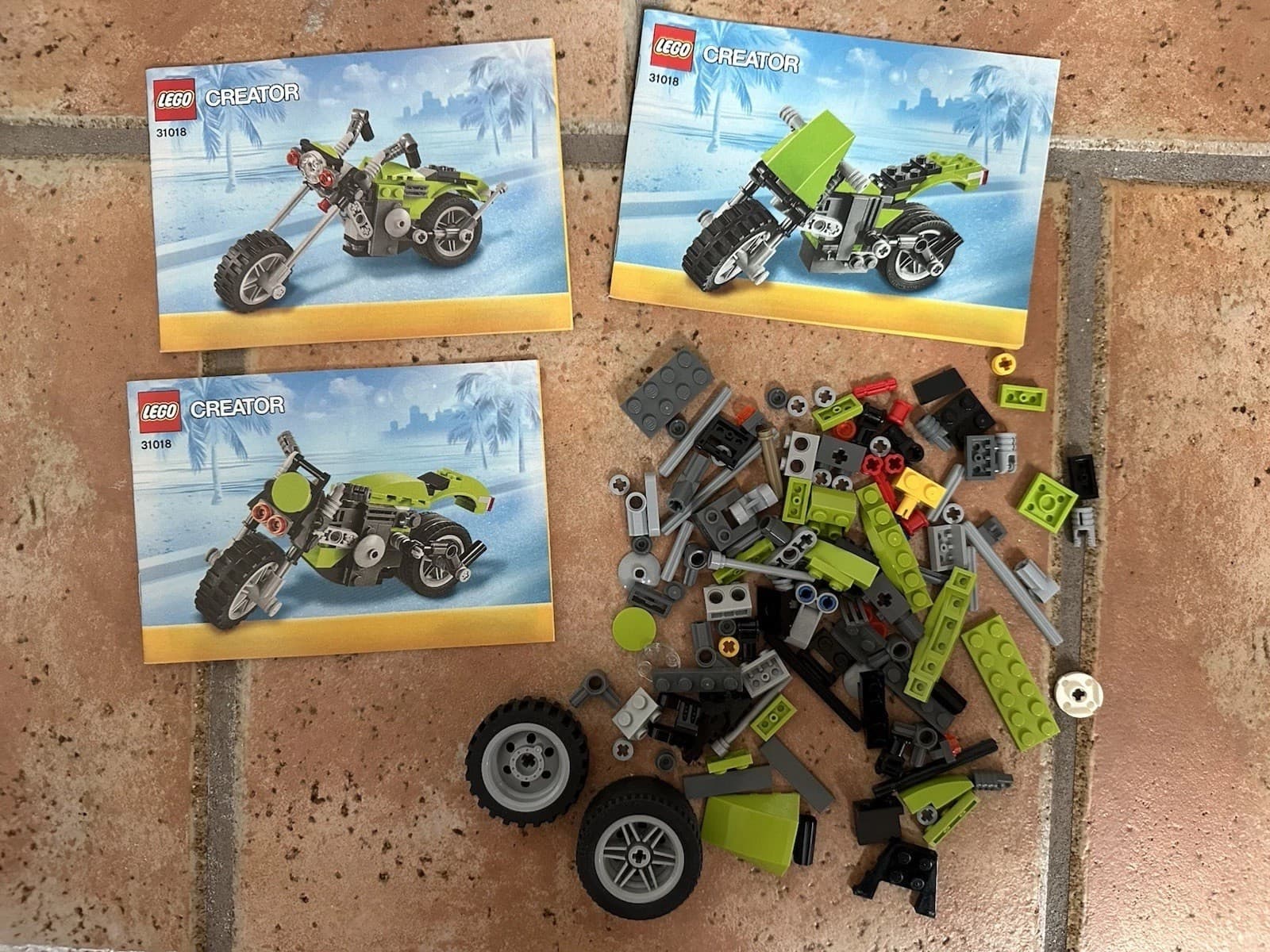 Listing photo for LEGO Creator 3-in-1 Set 31018 Highway Cruiser Complete Set