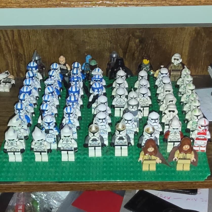 Listing photo for LEGO Star Wars Clone Trooper Minifigure Lot