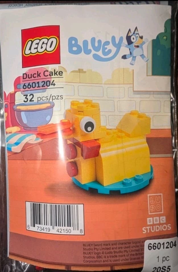 Listing photo for Lego Bluey Duck Cake Kit *Limited Edition*